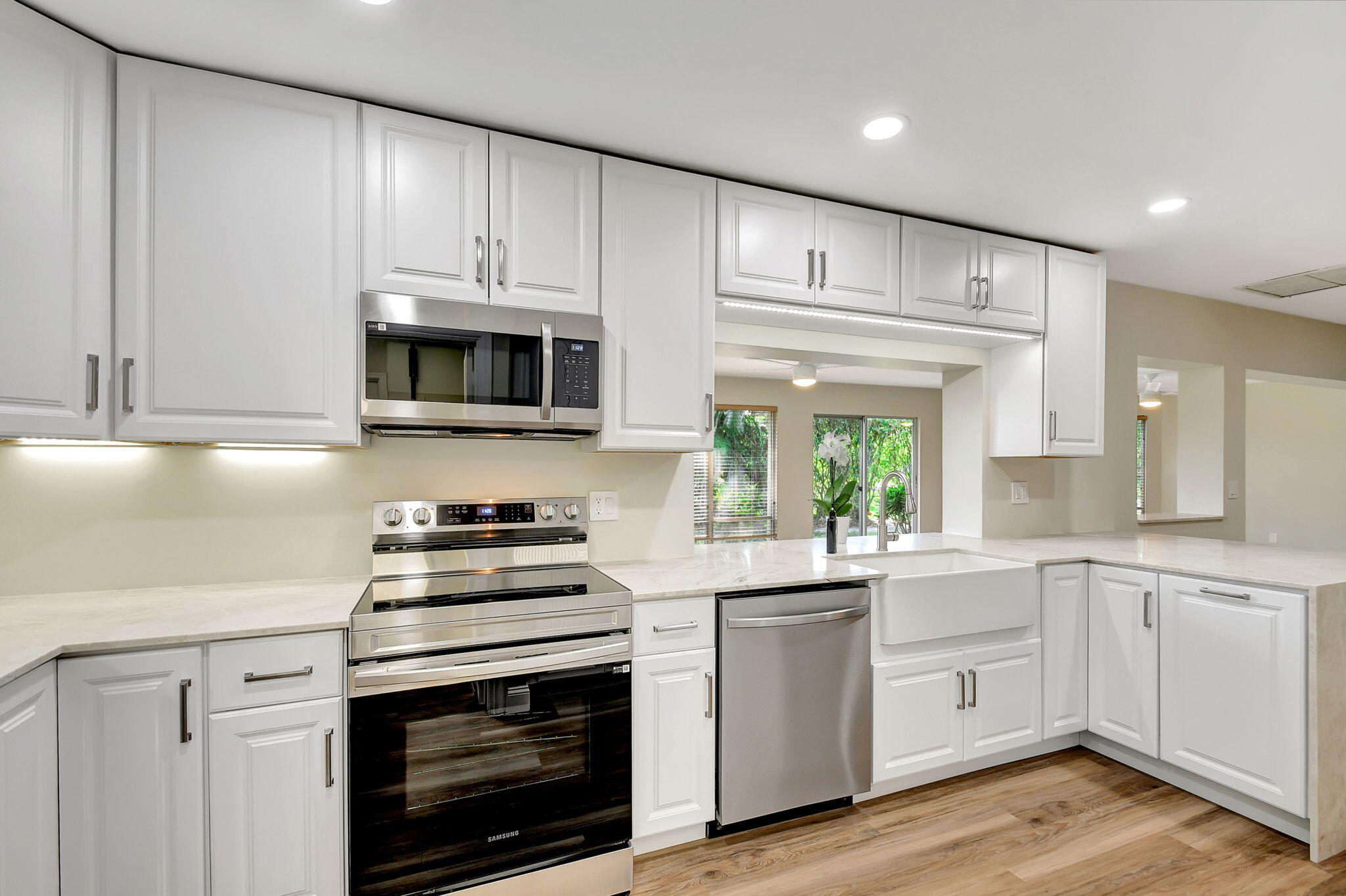 538 Forestview Drive Atlantis, FL 33462 - Photo 18 of 60 Brand New Appliances