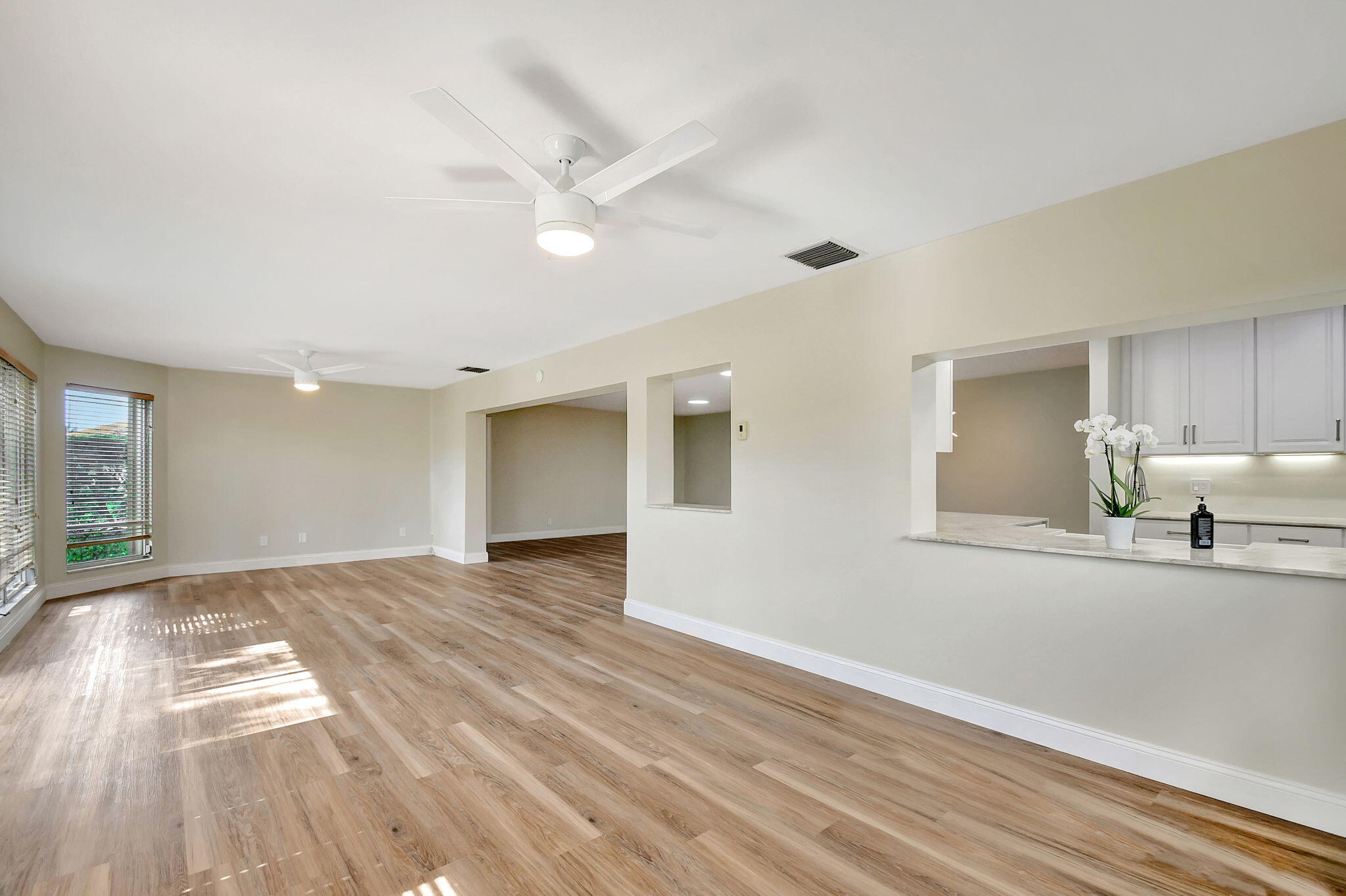 538 Forestview Drive Atlantis, FL 33462 - Photo 23 of 60 Sunroom-Kitchen area