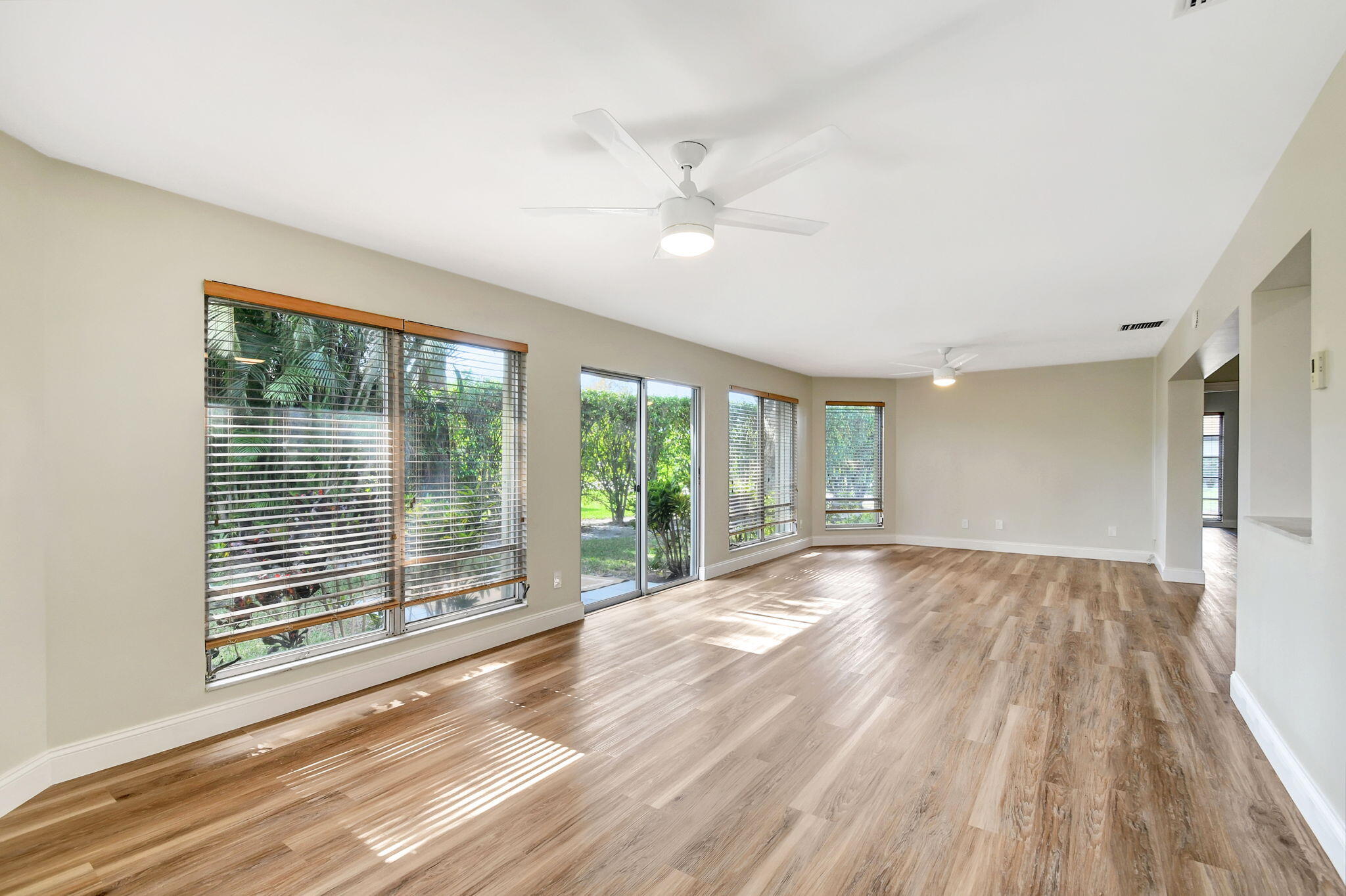 538 Forestview Drive Atlantis, FL 33462 - Photo 24 of 60 Sunroom