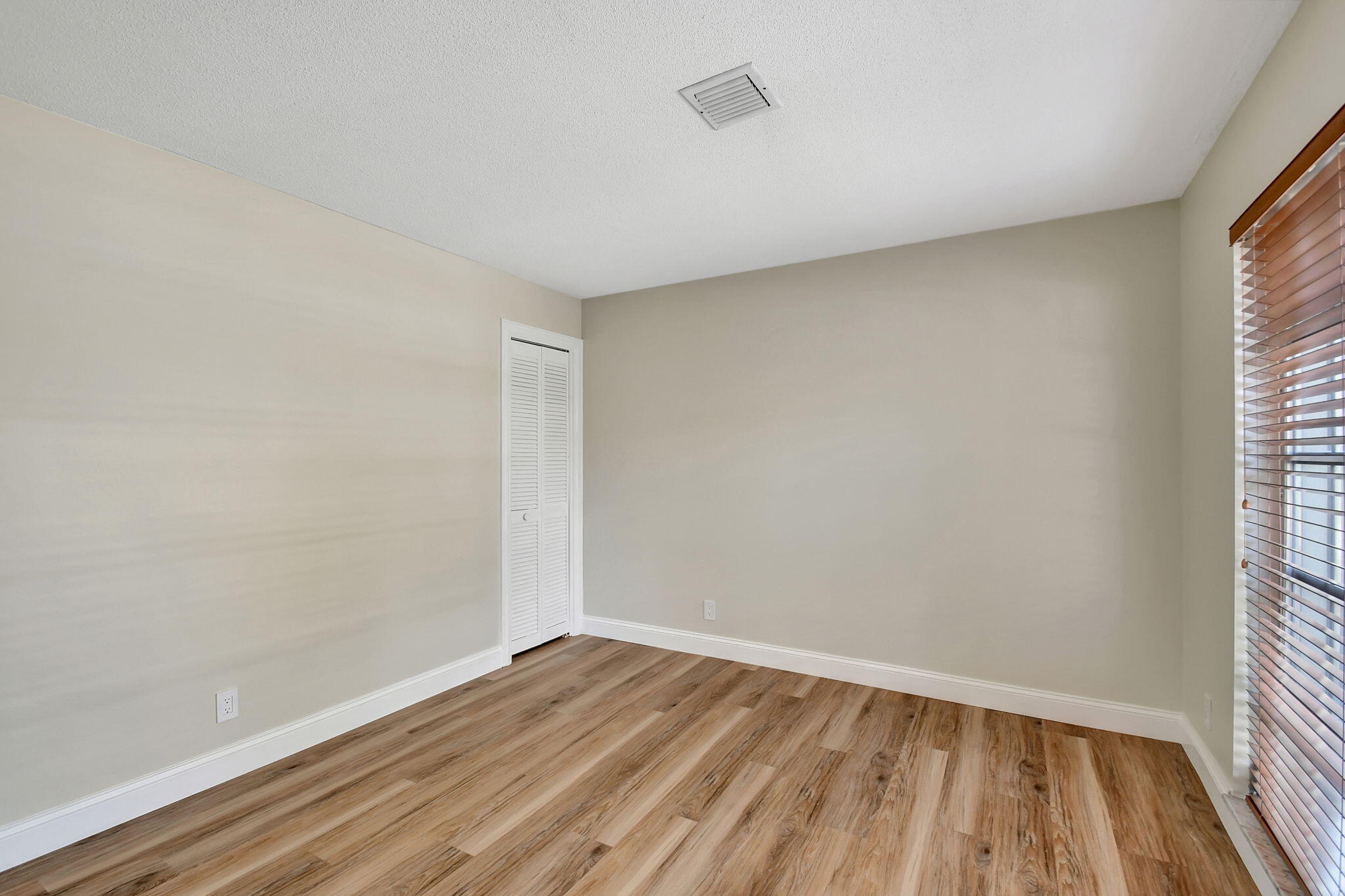538 Forestview Drive Atlantis, FL 33462 - Photo 31 of 60 Second Bedroom
