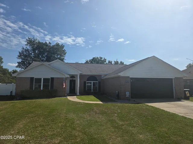 $2,600 | 1303 Sutherland Court, Lynn Haven, FL 32444