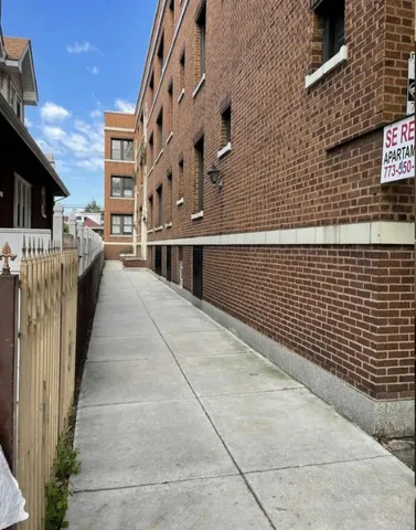 $1,200 | 3320 West 67th Street, Unit 3N, Chicago, IL 60629