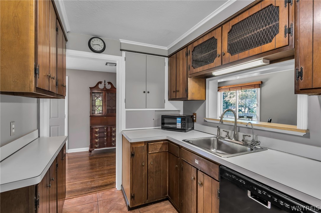 279 Getzville Road Amherst, NY 14226 - Photo 13 of 44
