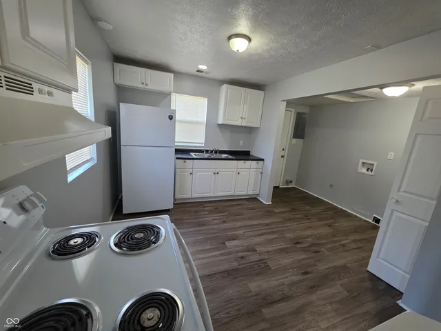 $950 | 2212 Norden Court, Indianapolis, IN 46219