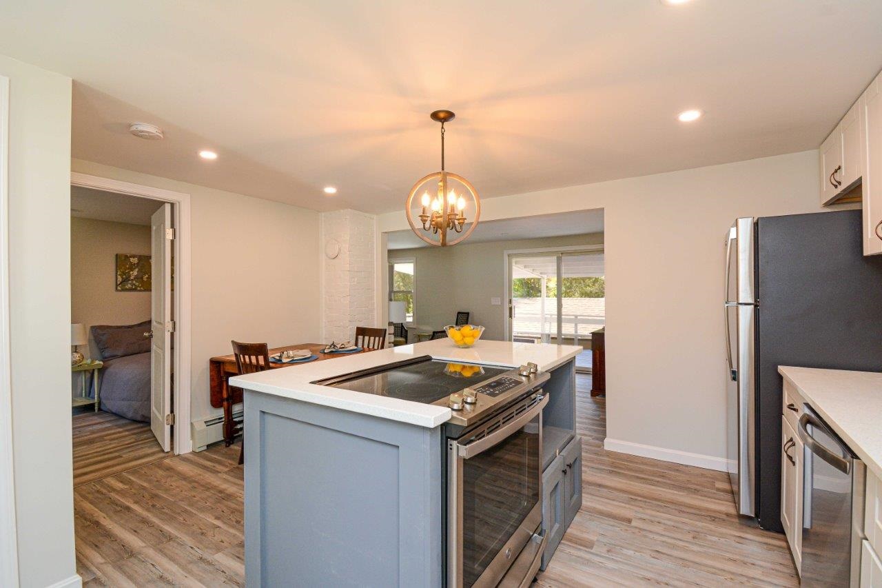 34 Adams Road Kittery, ME 03904 - Photo 2 of 23