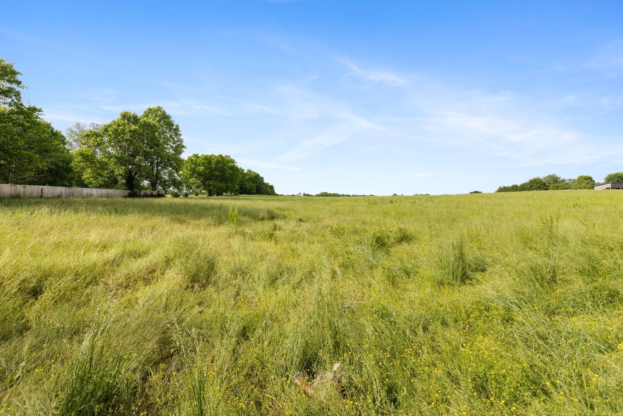 3310 Booker Ridge Road Mount Pleasant, TN 38474 - Photo 10 of 40 a view of an ocean and beach