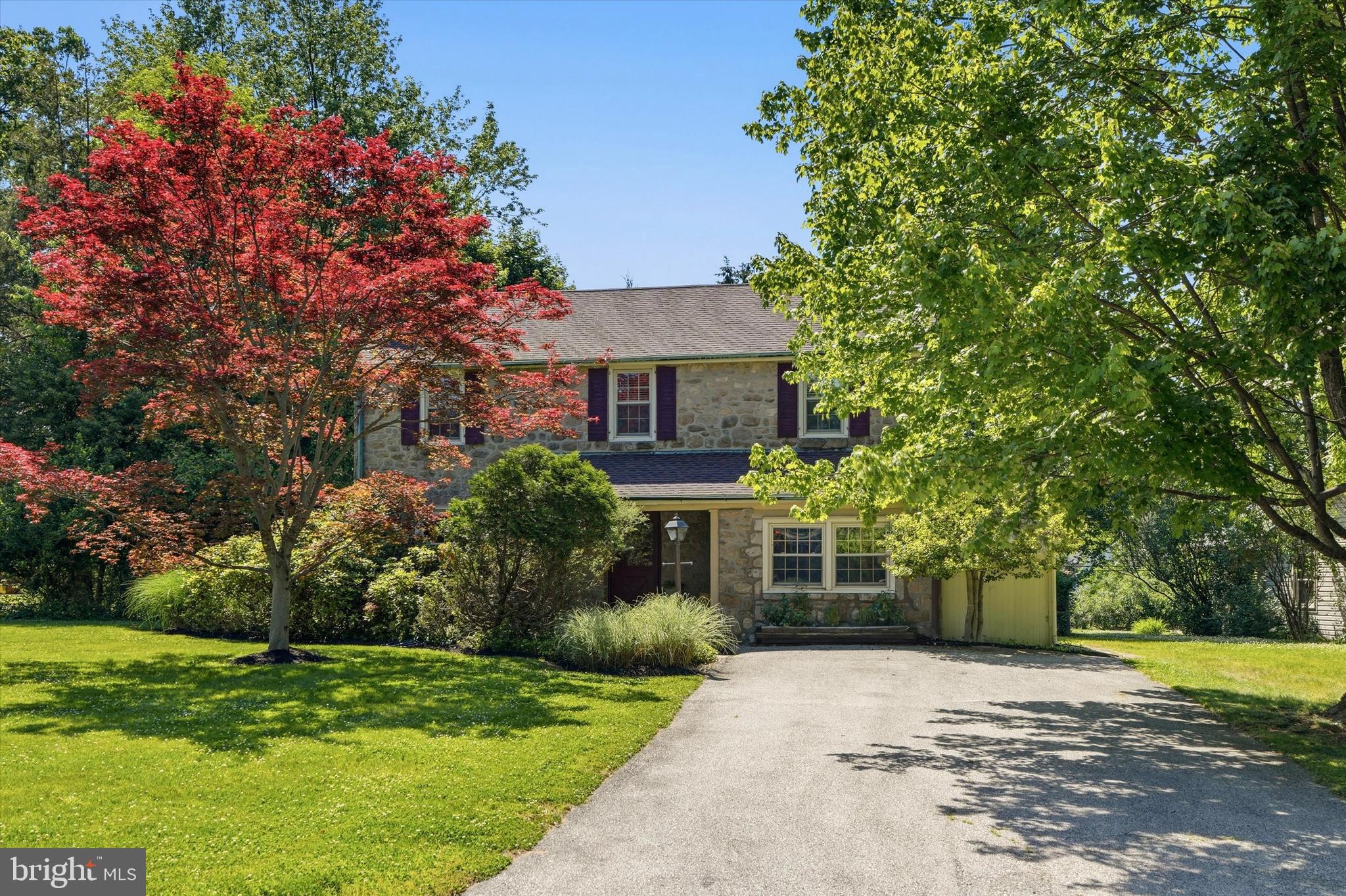 841 Ivy Road Ambler, PA 19002 - Photo 2 of 50 Front facade