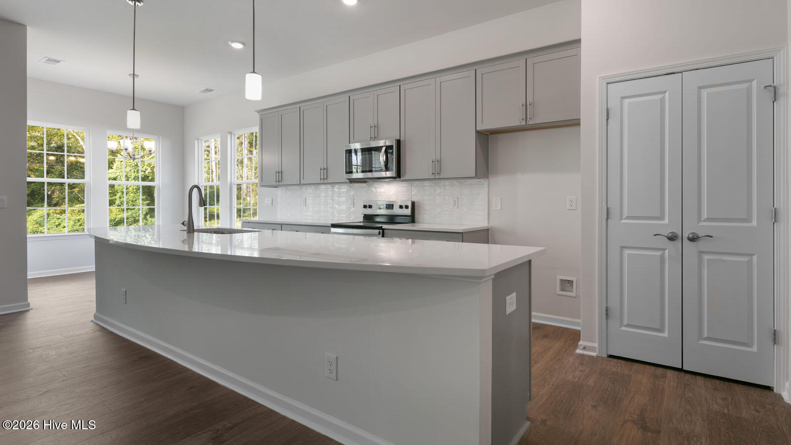 812 Fernwind Circle Aberdeen, NC 28315 - Photo 10 of 29 Kitchen