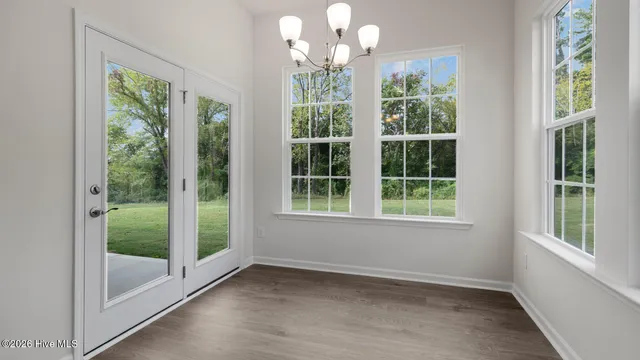 $377,520 | 812 Fernwind Circle, Aberdeen, NC 28315