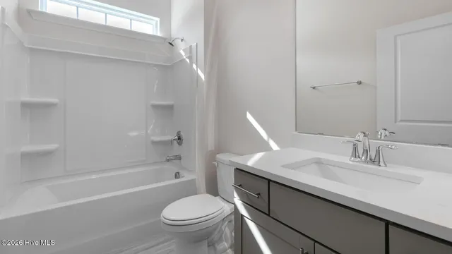 $377,520 | 812 Fernwind Circle, Aberdeen, NC 28315