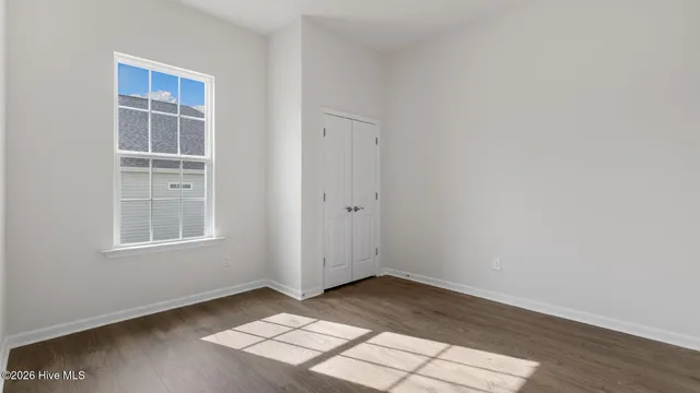 $377,520 | 812 Fernwind Circle, Aberdeen, NC 28315