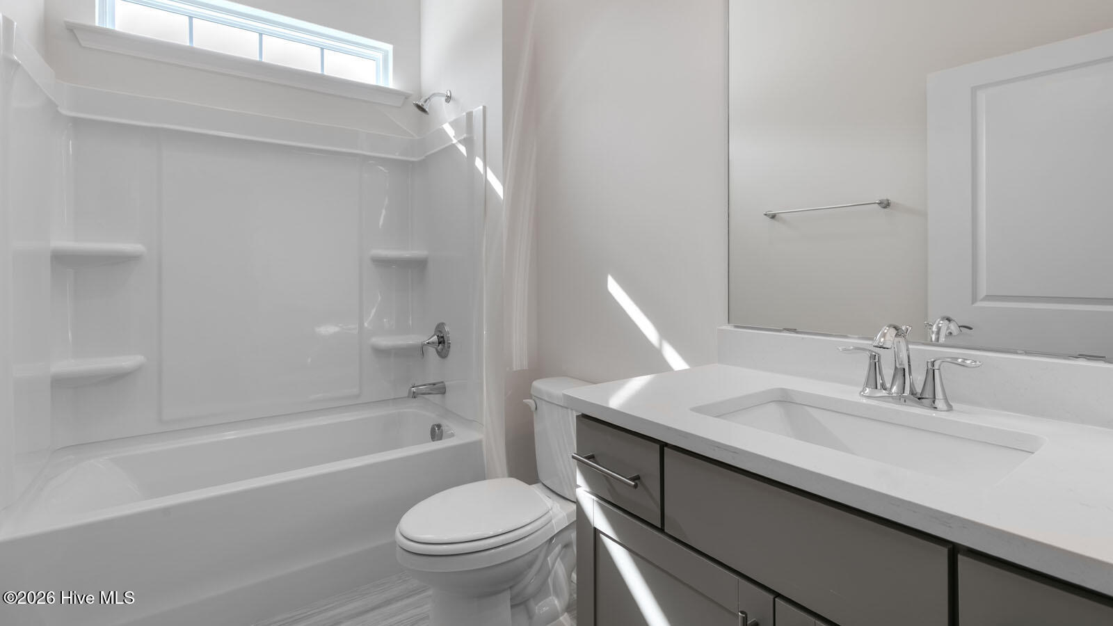812 Fernwind Circle Aberdeen, NC 28315 - Photo 20 of 29 Bathroom