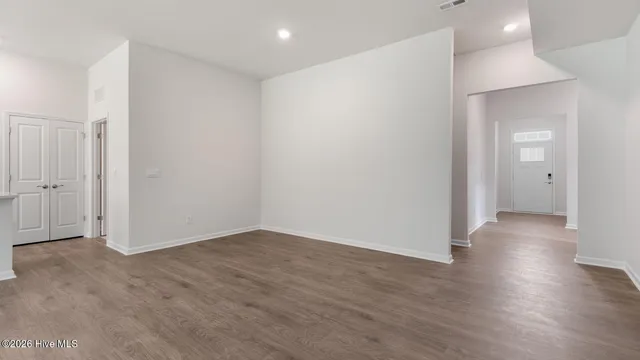 $377,520 | 812 Fernwind Circle, Aberdeen, NC 28315