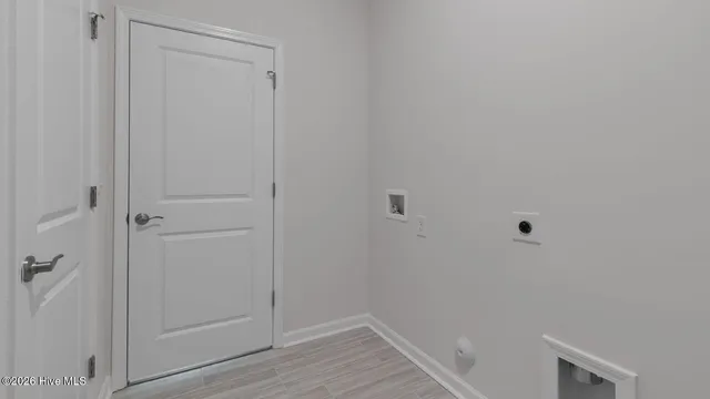 $377,520 | 812 Fernwind Circle, Aberdeen, NC 28315