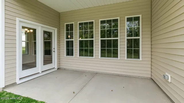 $377,520 | 812 Fernwind Circle, Aberdeen, NC 28315