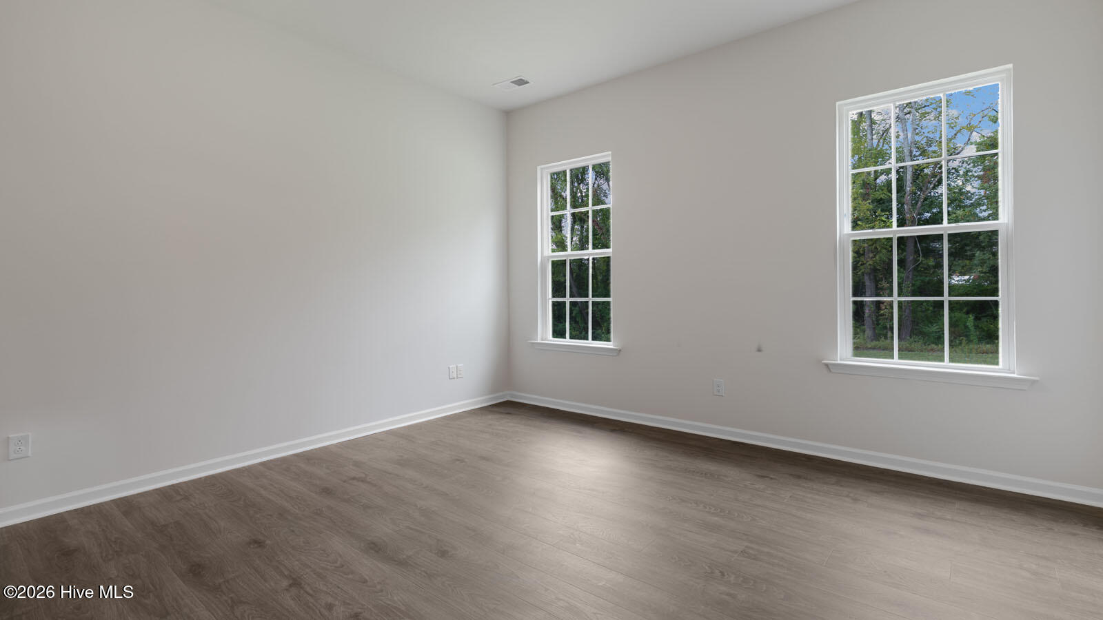 812 Fernwind Circle Aberdeen, NC 28315 - Photo 5 of 40 Family Room