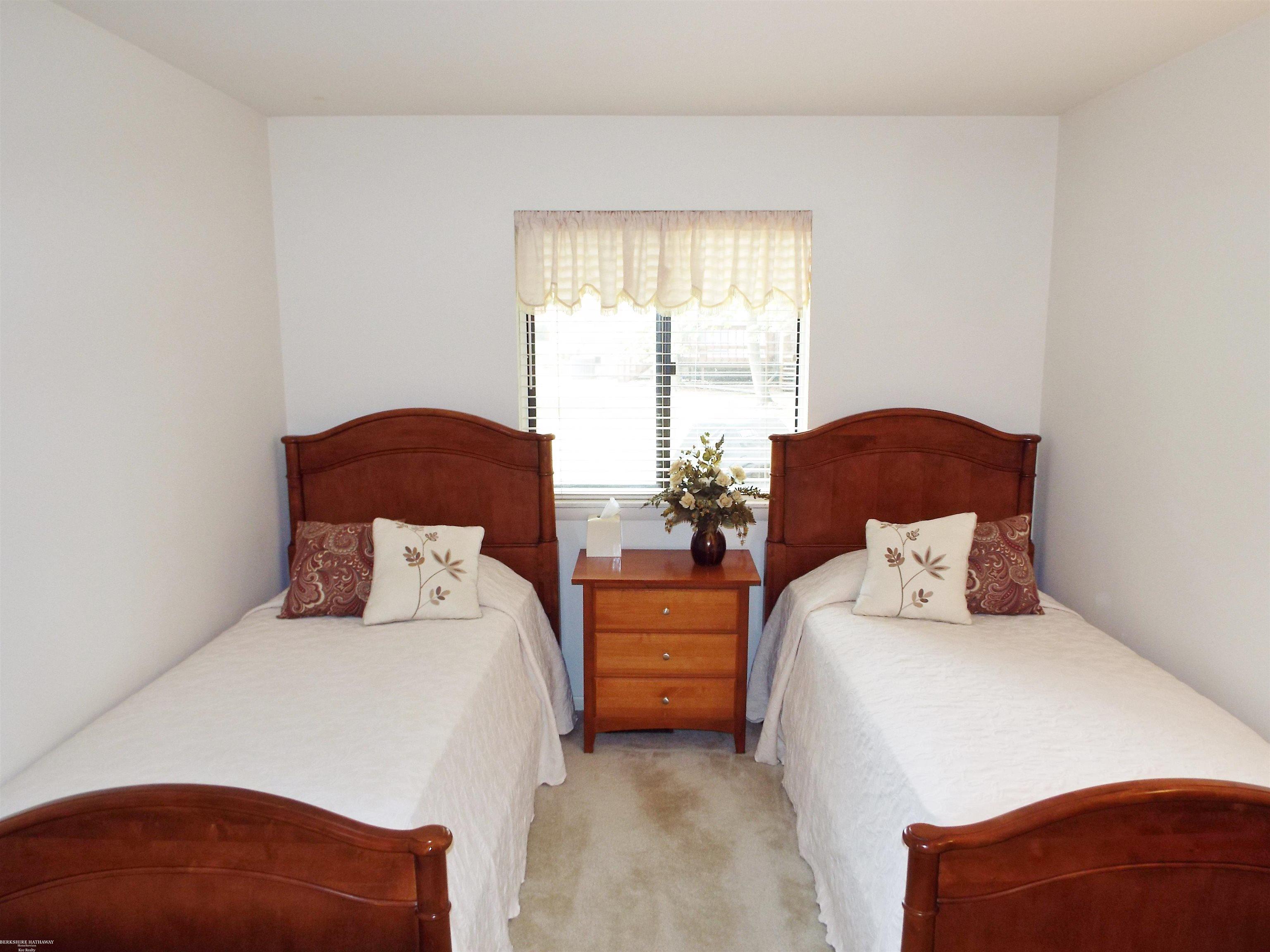 1882 Jenny Lane Rochester, MI 48309 - Photo 21 of 42 50092530-20.JPG