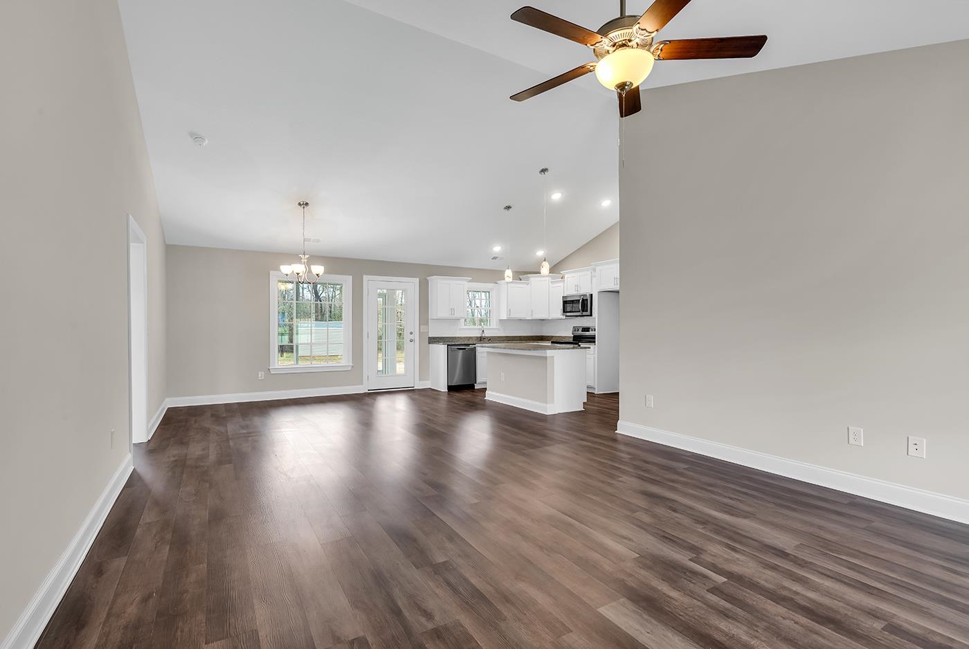 1636 Little Buck Road Conway, SC 29527 - Photo 2 of 40 Gallery Image 2