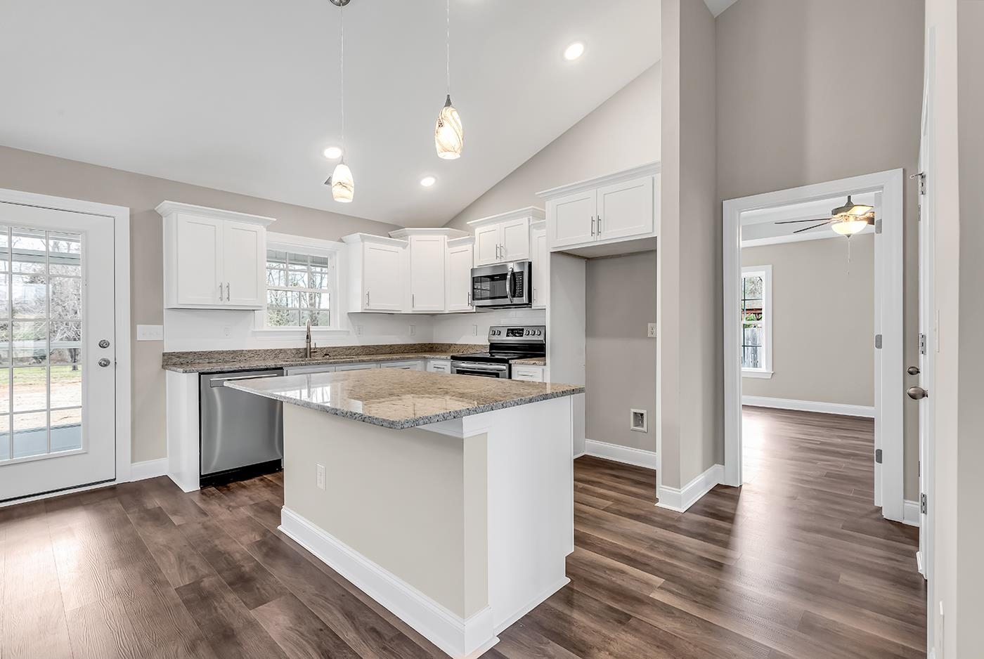 1636 Little Buck Road Conway, SC 29527 - Photo 4 of 40 Gallery Image 4