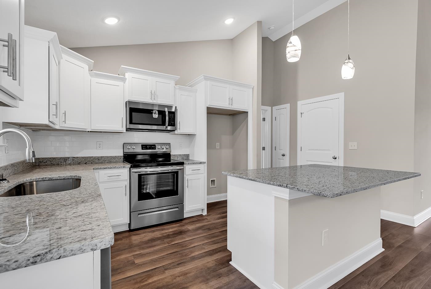 1636 Little Buck Road Conway, SC 29527 - Photo 8 of 40 Gallery Image 8