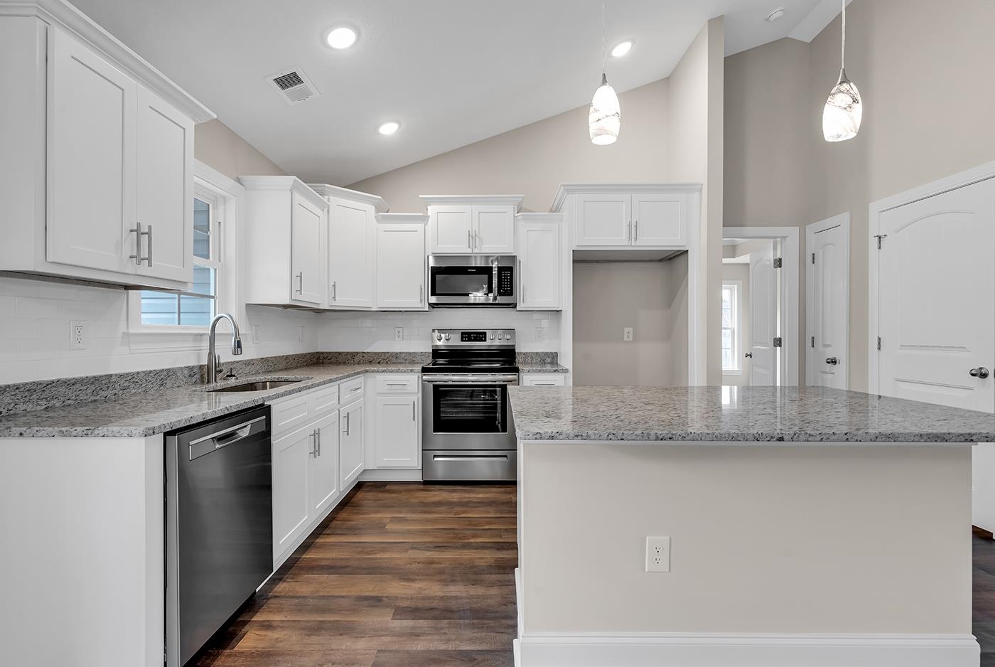 1636 Little Buck Road Conway, SC 29527 - Photo 9 of 40 Gallery Image 9