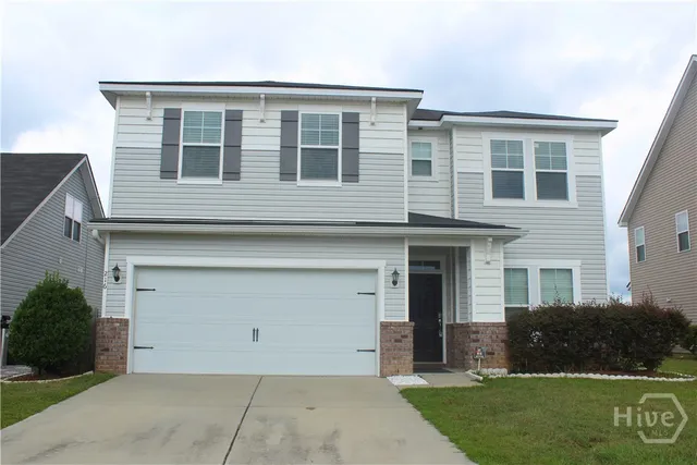 $2,400 | 216 Lake Pointe Drive, Savannah, GA 31407