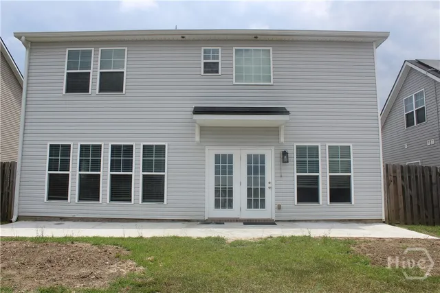 $2,400 | 216 Lake Pointe Drive, Savannah, GA 31407