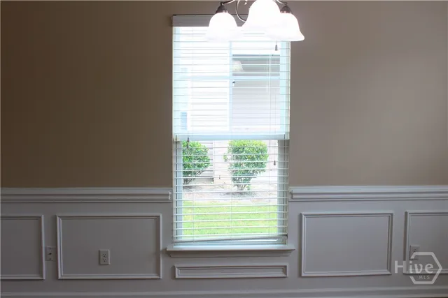 $2,400 | 216 Lake Pointe Drive, Savannah, GA 31407