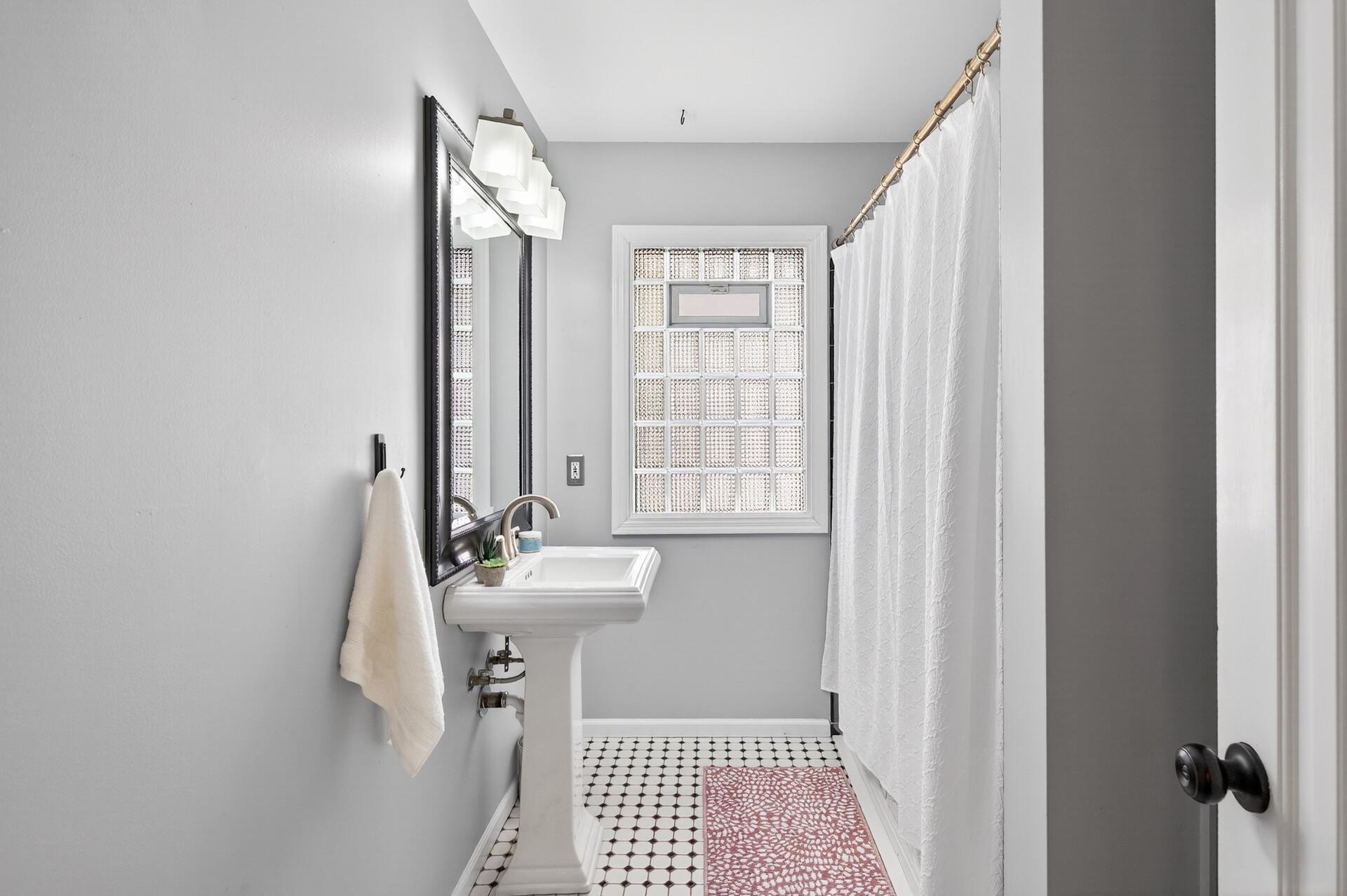 4930 Normandy Place Golden Valley, MN 55422 - Photo 24 of 37