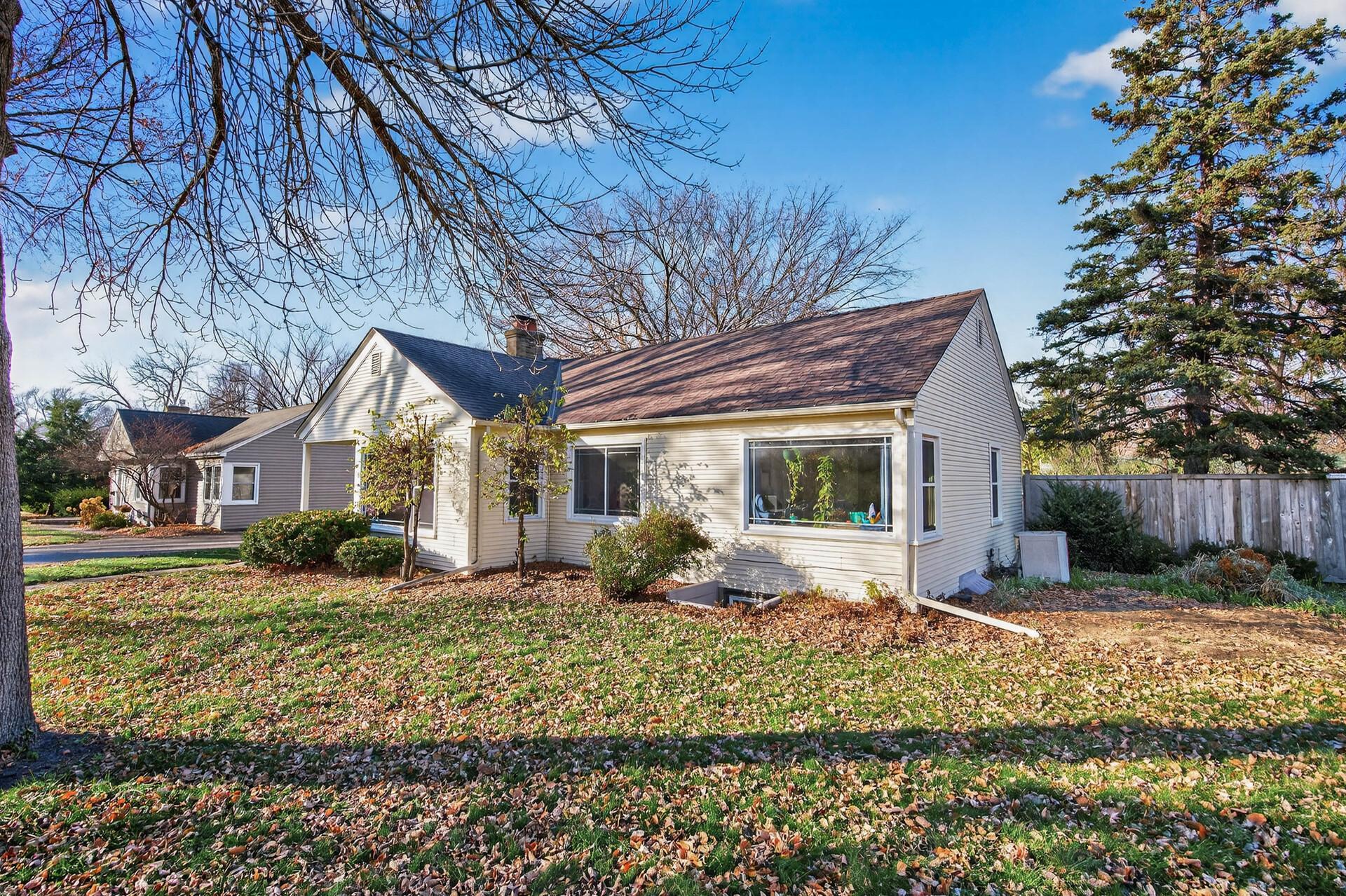 4930 Normandy Place Golden Valley, MN 55422 - Photo 4 of 37