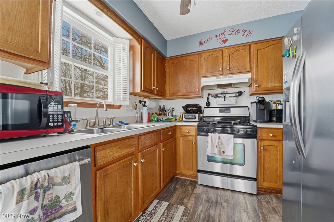 15100 Timber Ridge Drive Middlefield, OH 44062 - Photo 8 of 27