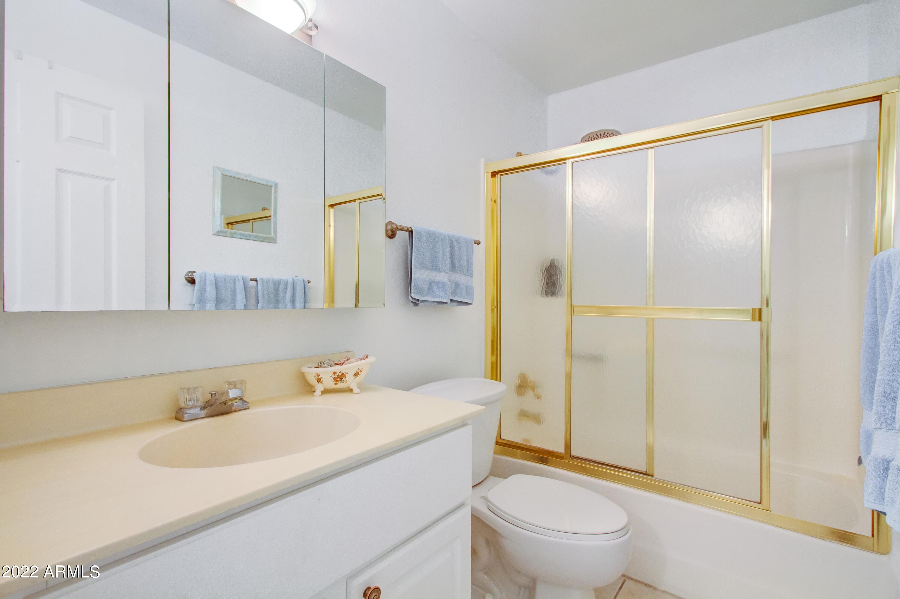 1922 East Grandview Road Phoenix, AZ 85022 - Photo 11 of 15 011_Bathroom II