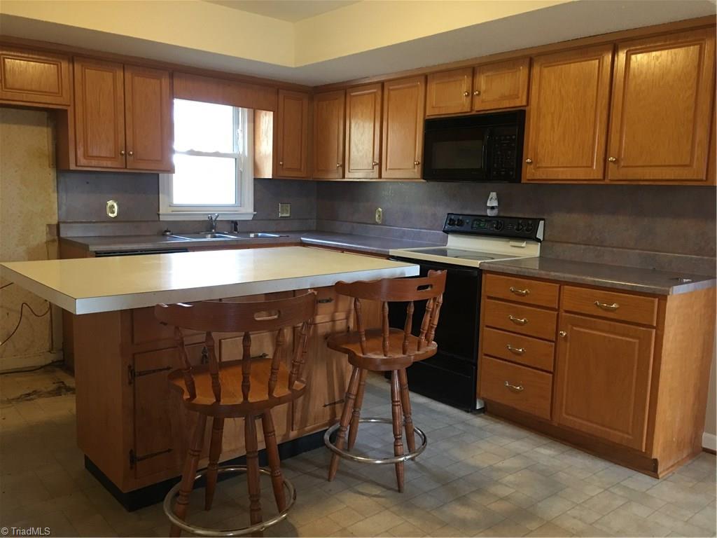 109 Windy Road Eden, NC 27288 - Photo 4 of 15 Gallery Image 4