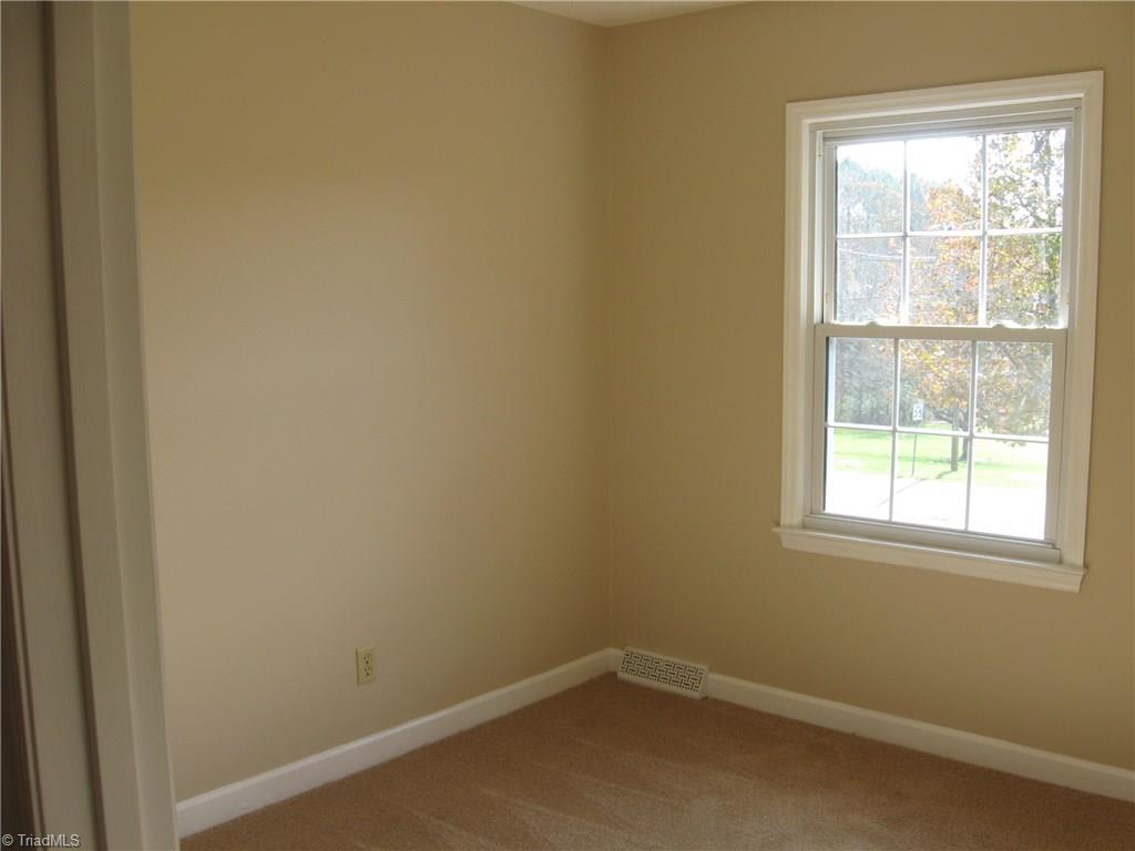 109 Windy Road Eden, NC 27288 - Photo 9 of 15 Gallery Image 9