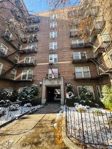 $375,800 | 48-20 44th Street, Unit 4C | Sunnyside
