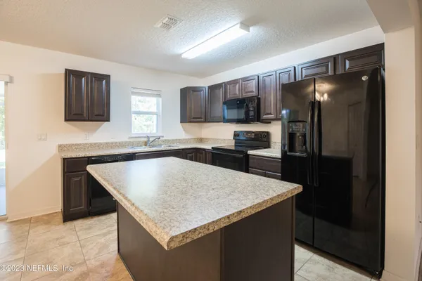 $1,795 | 11657 Hickory Oak Drive, Jacksonville, FL 32218
