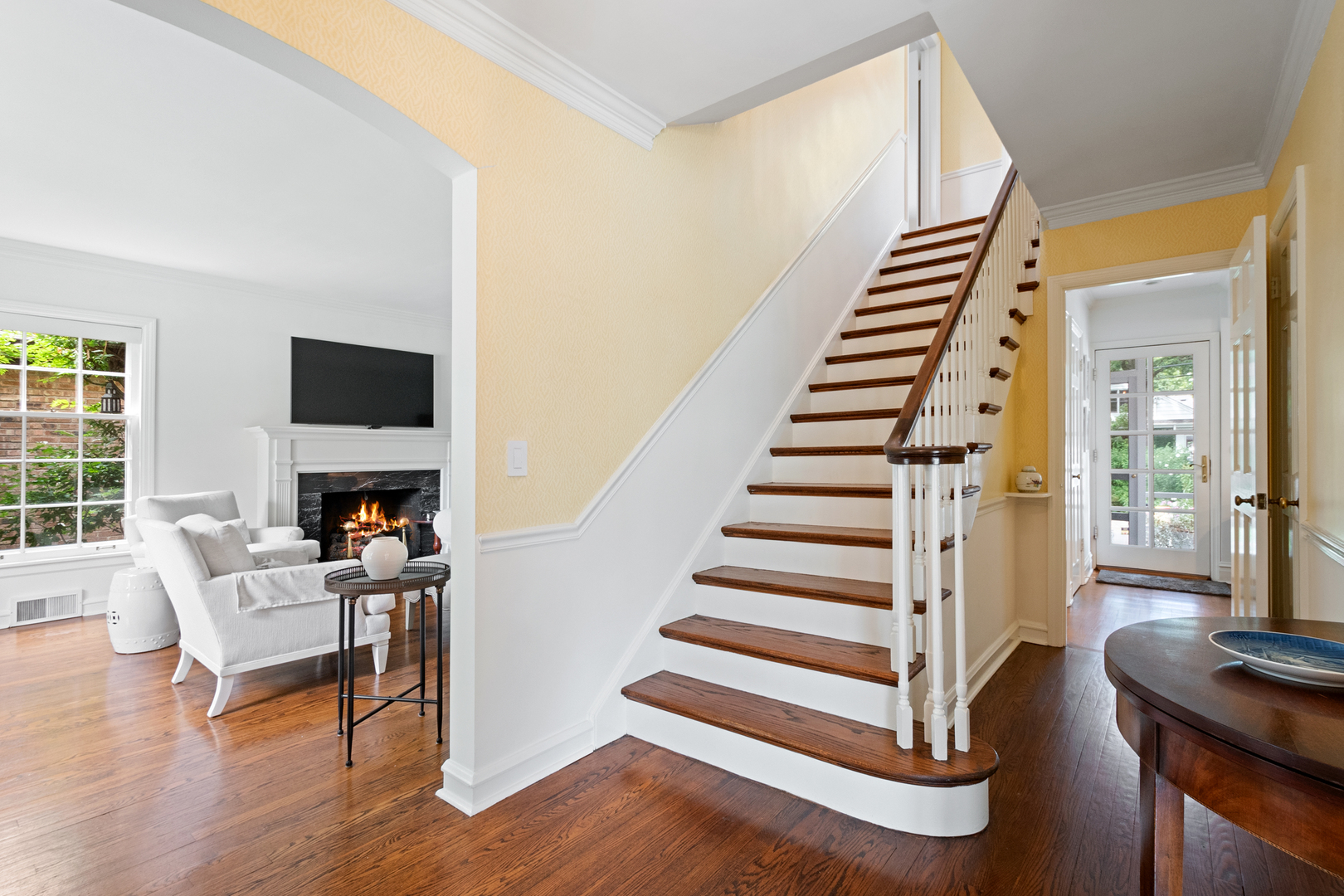 1108 South Western Avenue Park Ridge, IL 60068 - Photo 3 of 16 Gallery Image 3