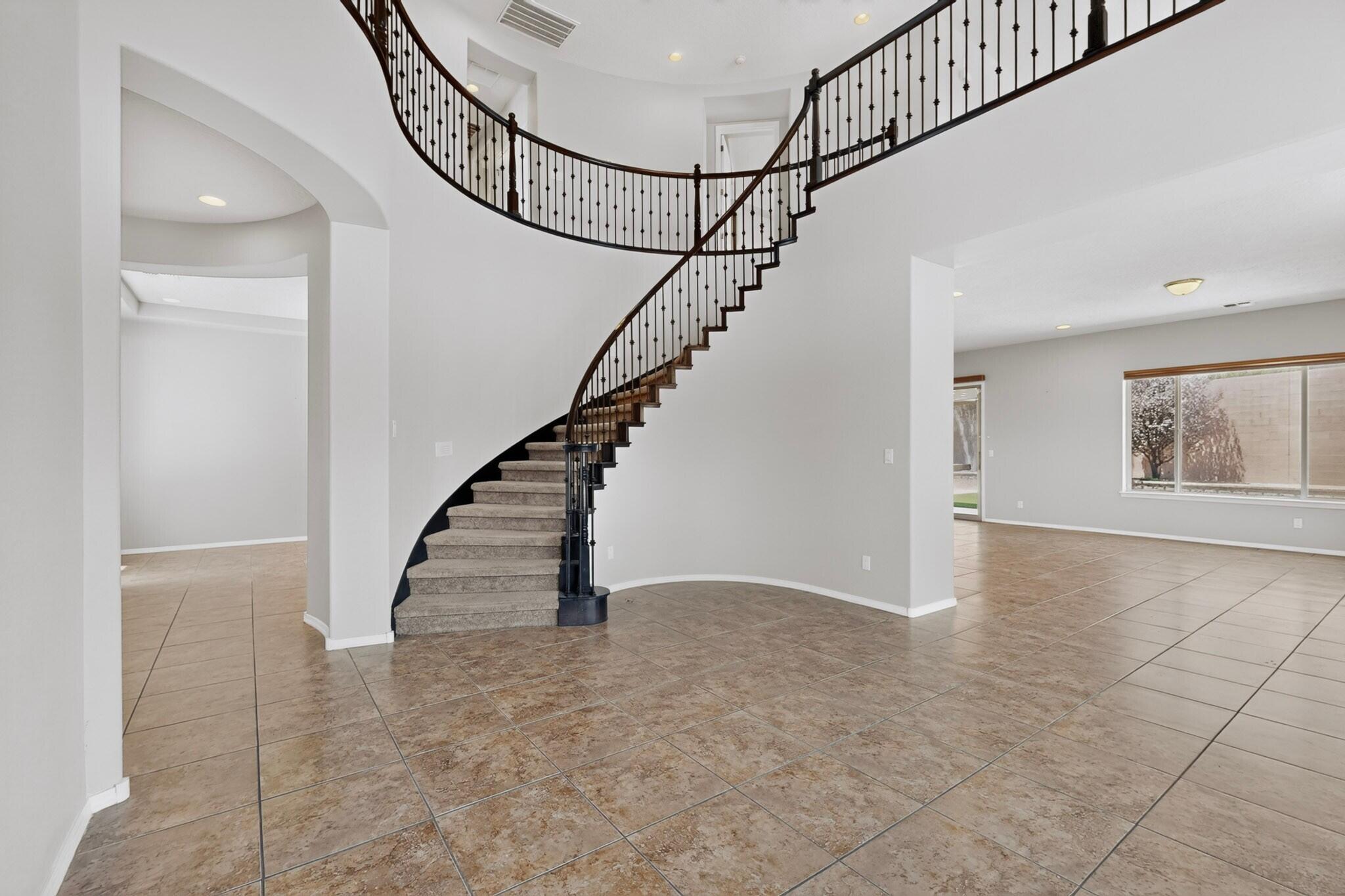 45 Vista Hermosa Place Northeast Rio Rancho, NM 87124 - Photo 9 of 72 Gallery Image 9