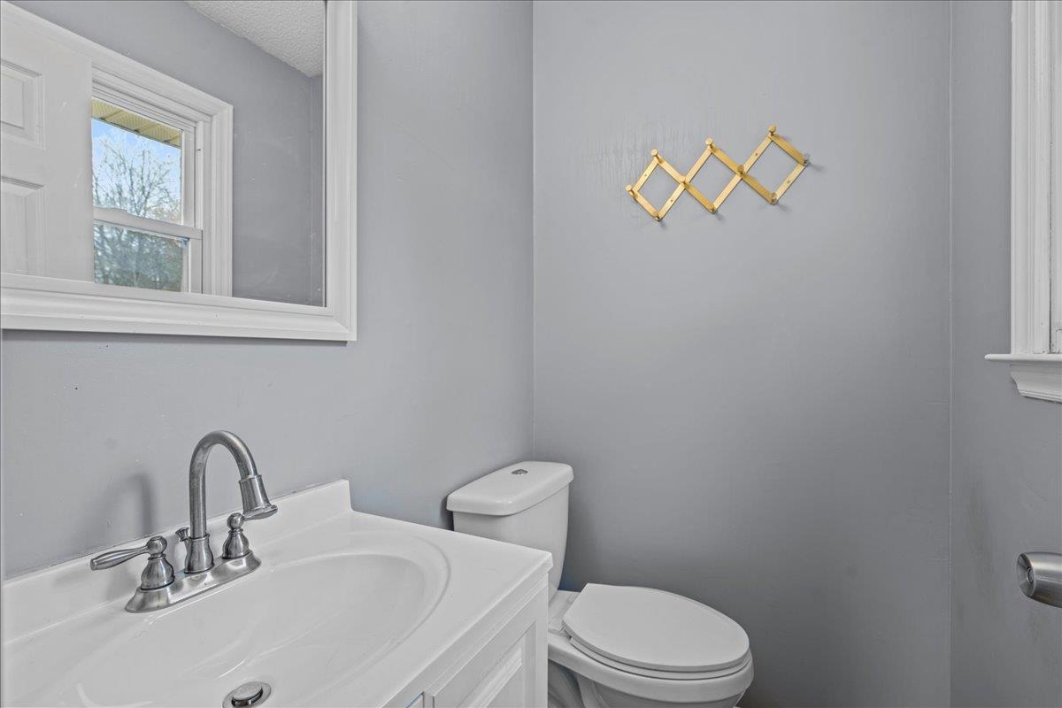 347 Bobo Road Wellford, SC 29385 - Photo 17 of 26 Gallery Image 17