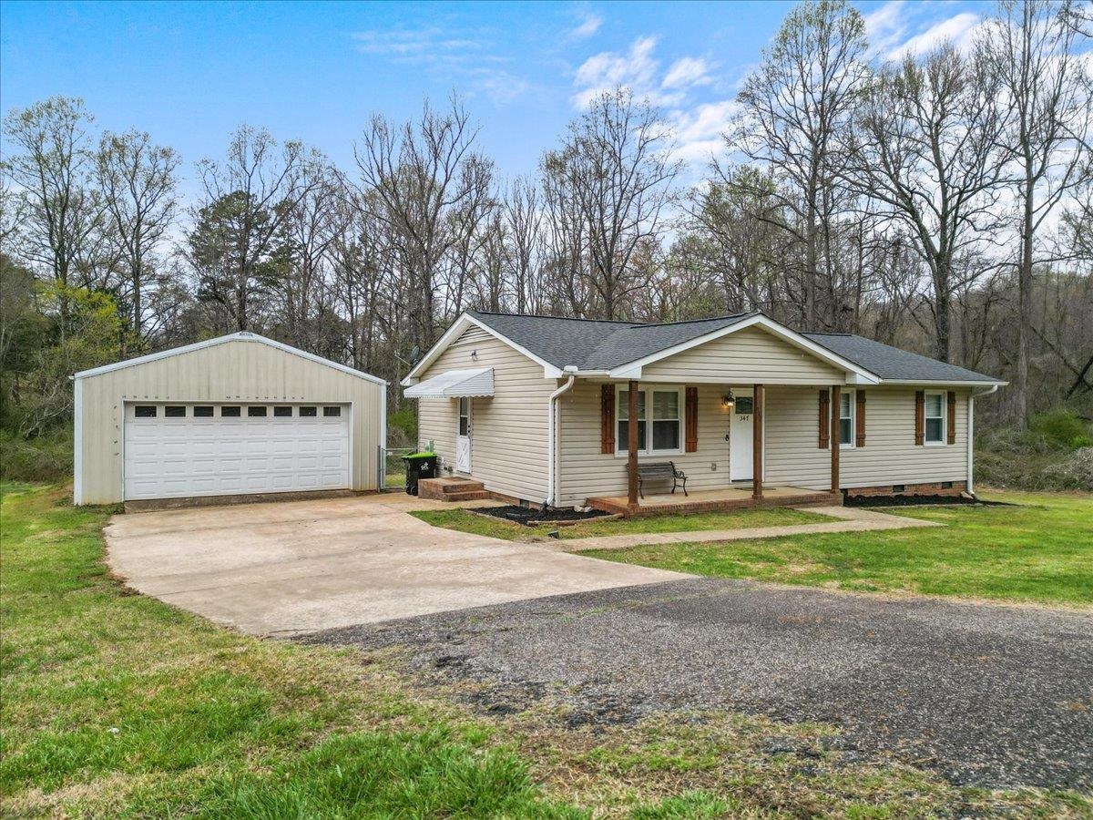 347 Bobo Road Wellford, SC 29385 - Photo 2 of 26 Gallery Image 2