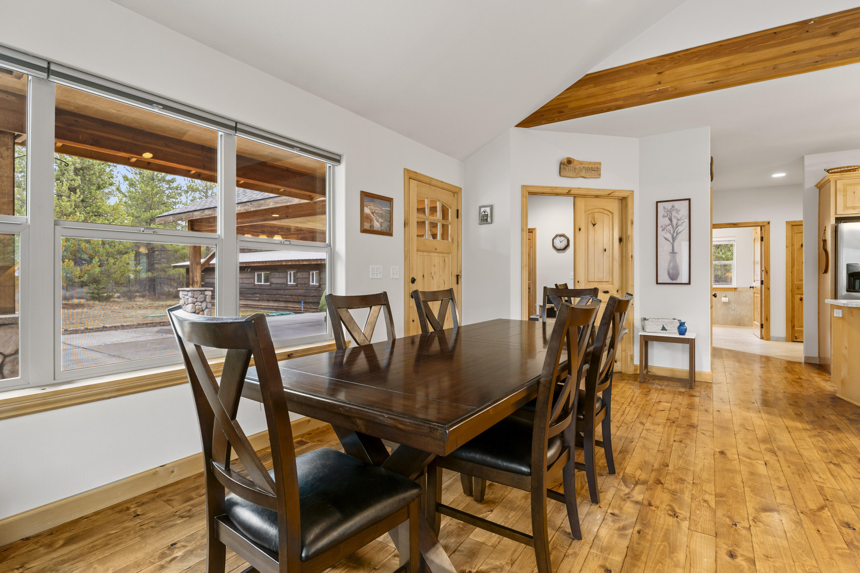 54456 Huntington Road Bend, OR 97707 - Photo 8 of 43 Gallery Image 8