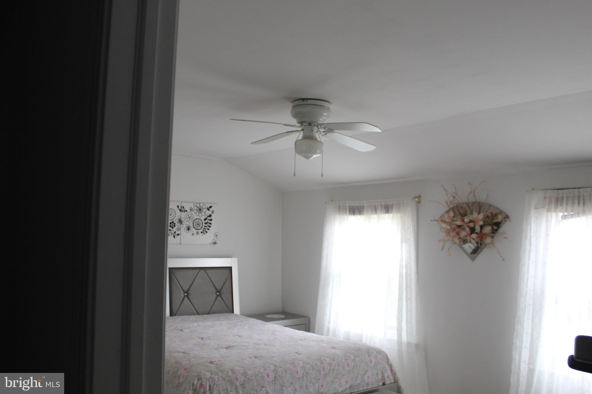 57 Inbrook Road Levittown, PA 19057 - Photo 18 of 28 Gallery Image 18