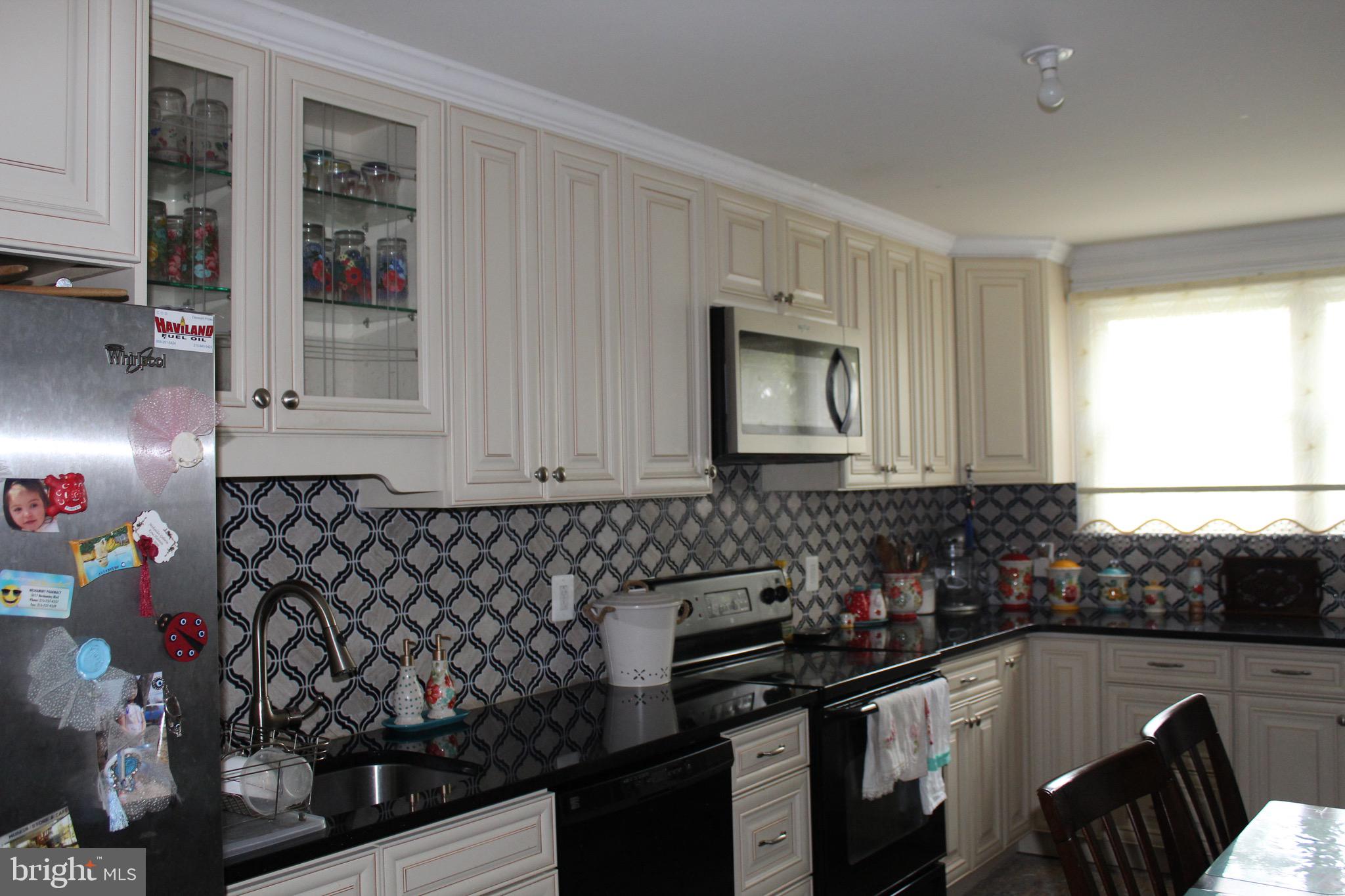 57 Inbrook Road Levittown, PA 19057 - Photo 6 of 28 Gallery Image 6