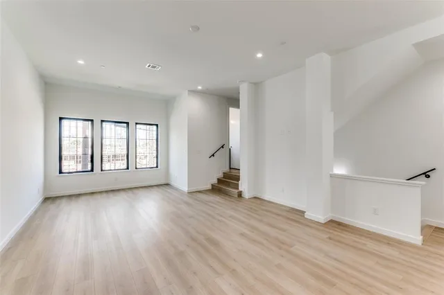 $489,999 | 1767 Novela Way, Dallas, TX 75215