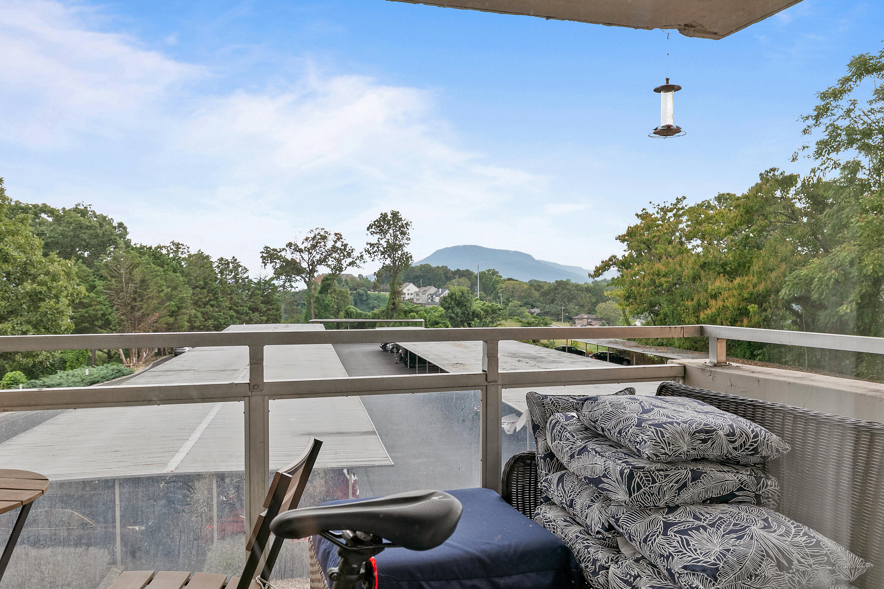 1131 Stringers Ridge Road, Unit 3G Chattanooga, TN 37405 - Photo 1 of 32 3G-7