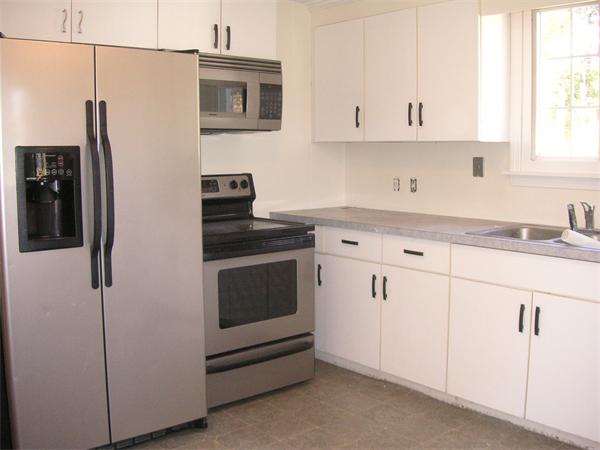 20 High St Extension Lancaster, MA 01523 - Photo 8 of 10 Gallery Image 8