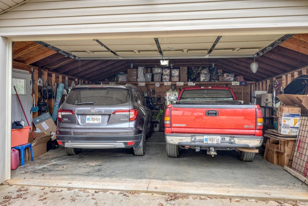 109 Hefner Road Blairsville, GA 30512 - Photo 40 of 48 a view of room with furniture