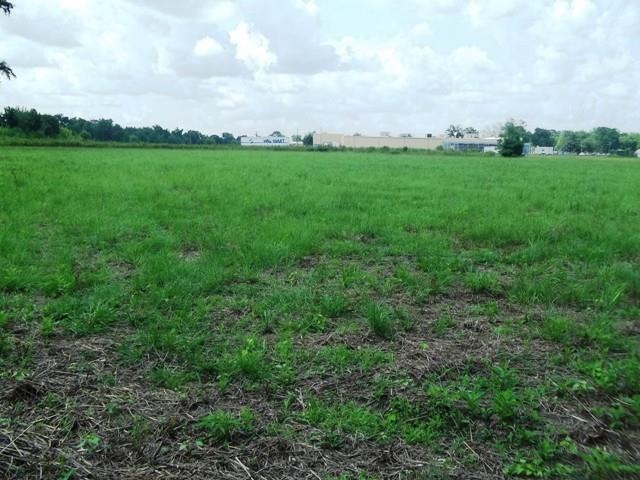 105 Ave A Atmore, AL 36502 - Photo 4 of 7