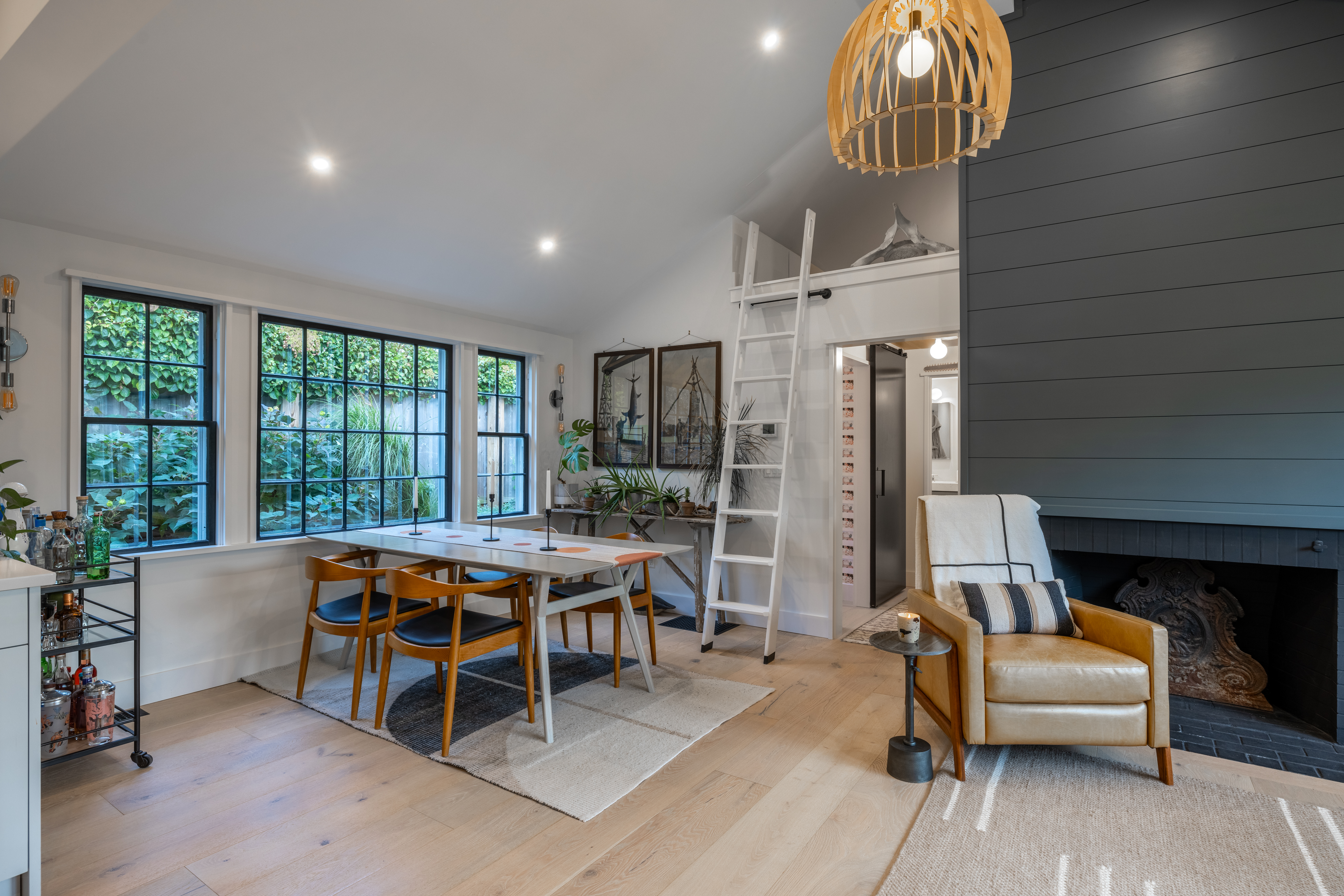 21 R Vestal Street Nantucket, MA 02554 - Photo 8 of 26 Gallery Image 8