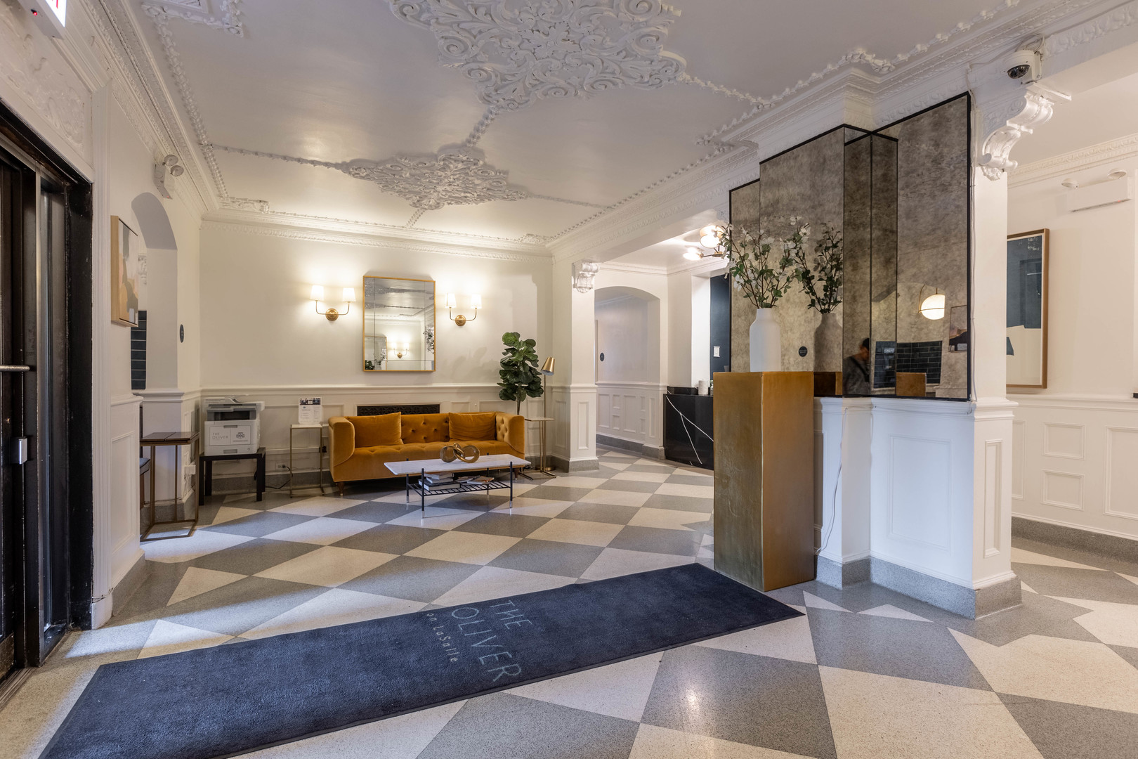 1140 North LaSalle Drive, Unit 203 Chicago, IL 60610 - Photo 21 of 25 a kitchen with refrigerator and window